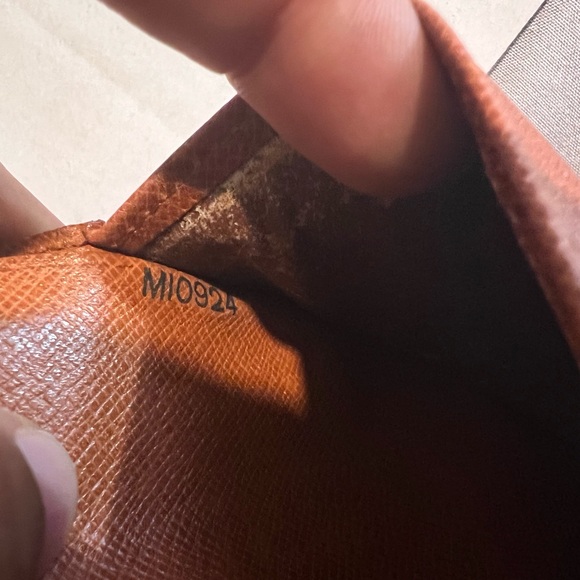 Authentic Louis Vuitton Monogram Tri-Fold Wallet
